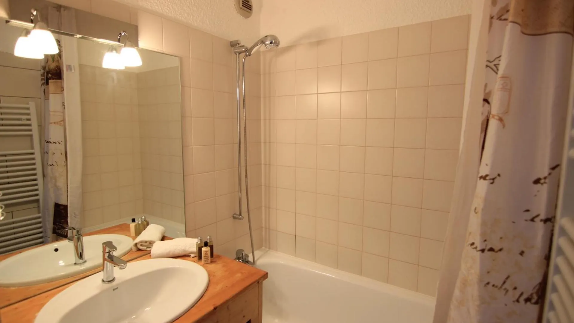 Joker Appartements Vti 瓦托伦斯 0*,